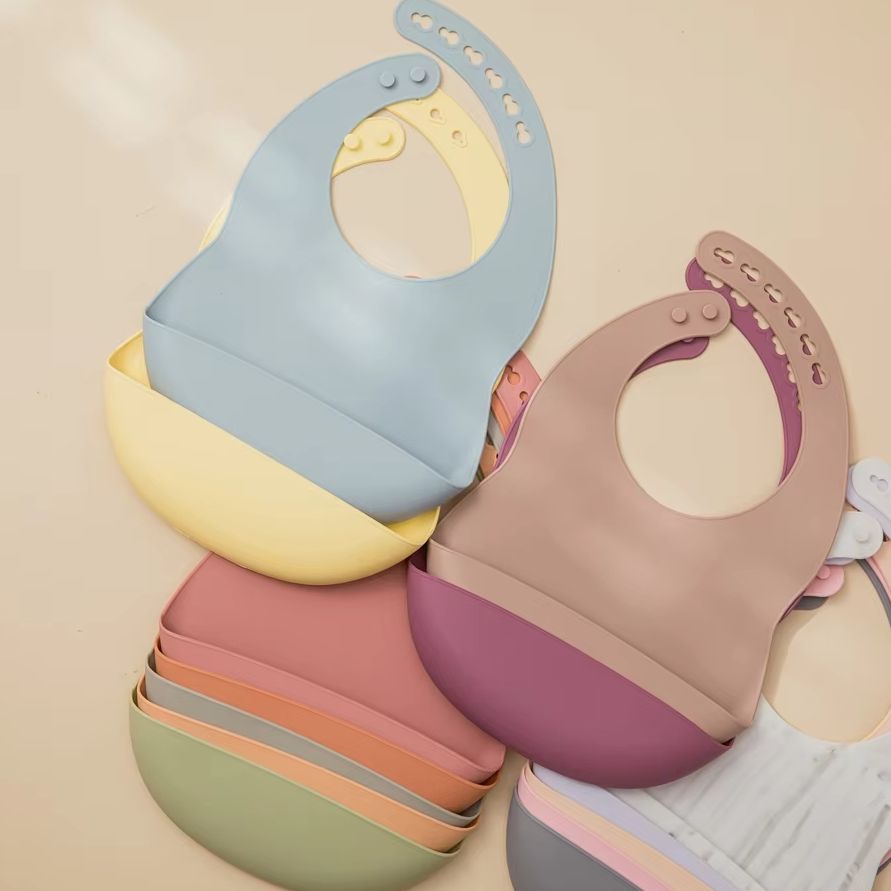 Śliniaki dla niemowląt na posi – Waterproof Baby Bibs Silicone recenzja i cena