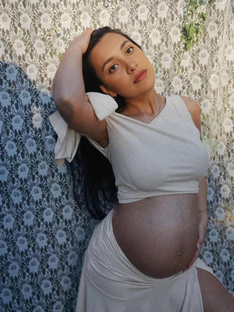 Sukienki ciążowe z odkrytymi r – Maternity Wear recenzja i cena